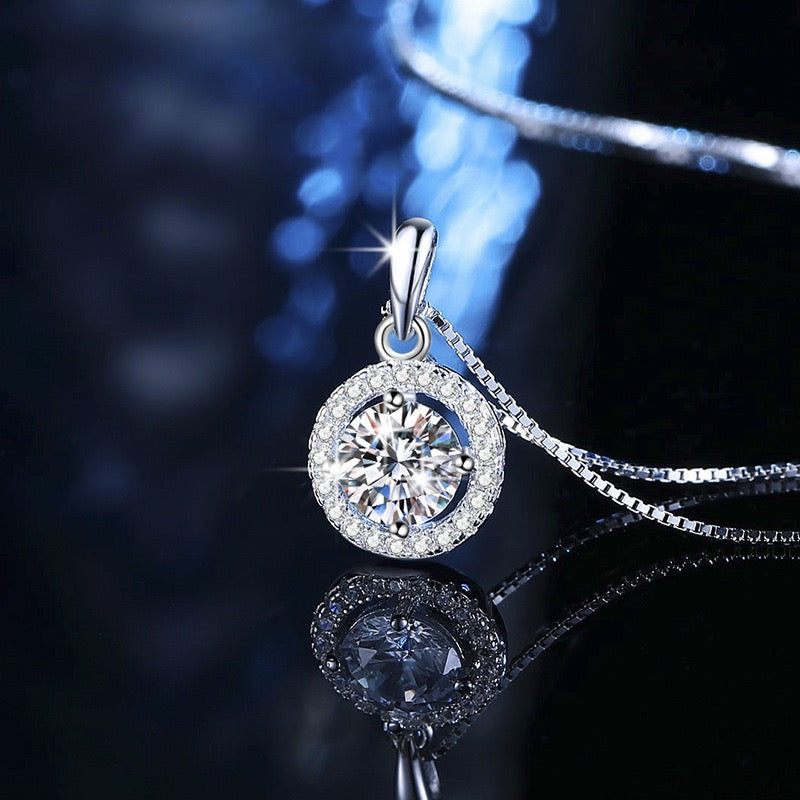 Halo Round Moissanite Pendant (.6 CT. VVS1)