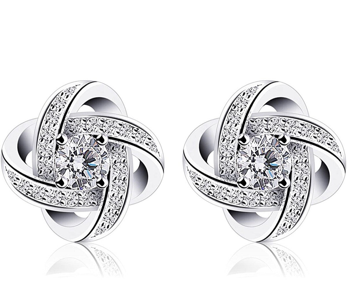 Infinity Love Knot (.5 CT. VVS1)